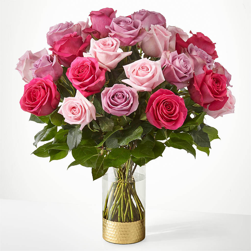 Pure Beauty Mixed Roses – Rimmon Heights Florist, Manchester NH