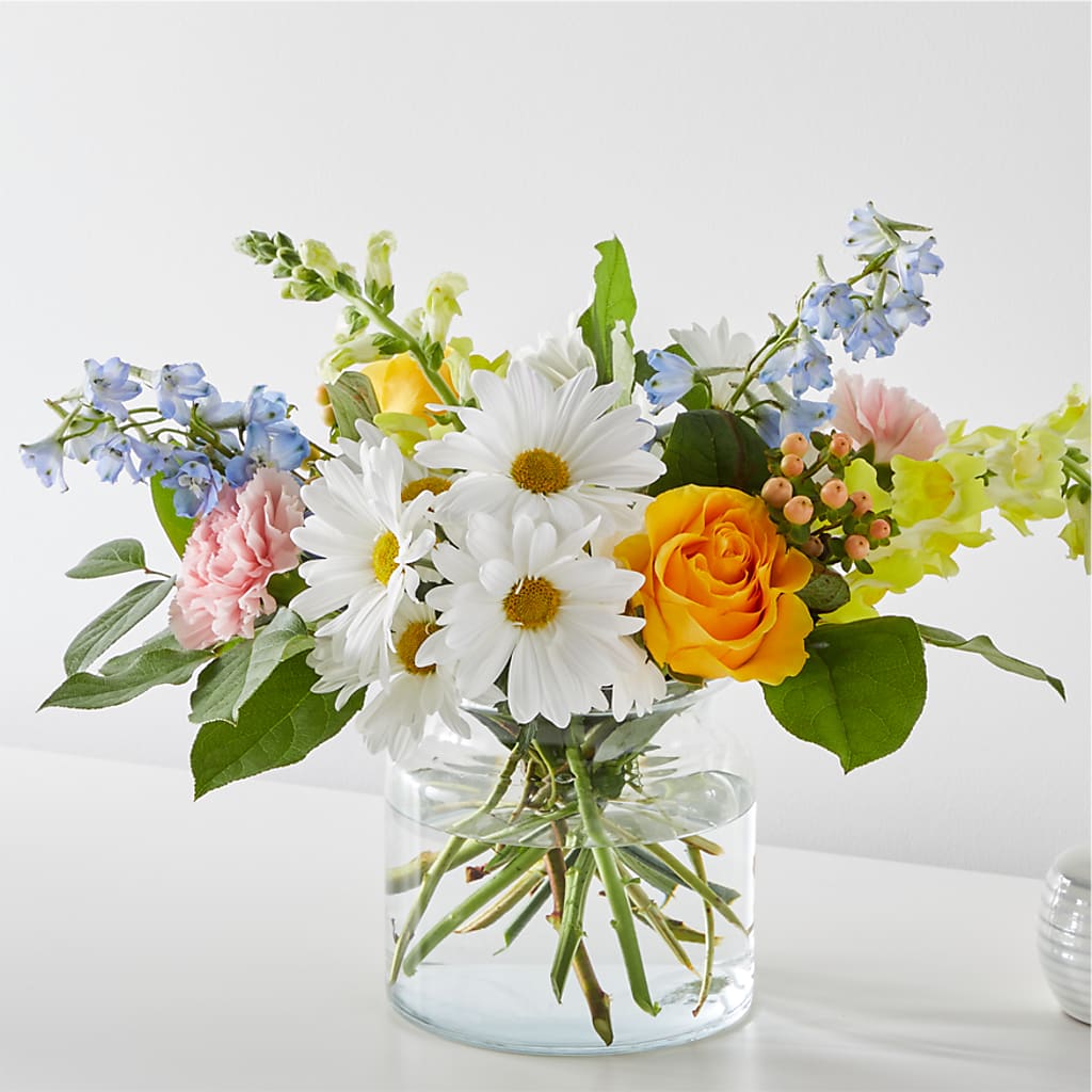 Sun Salutation Bouquet – Rimmon Heights Florist, Manchester NH