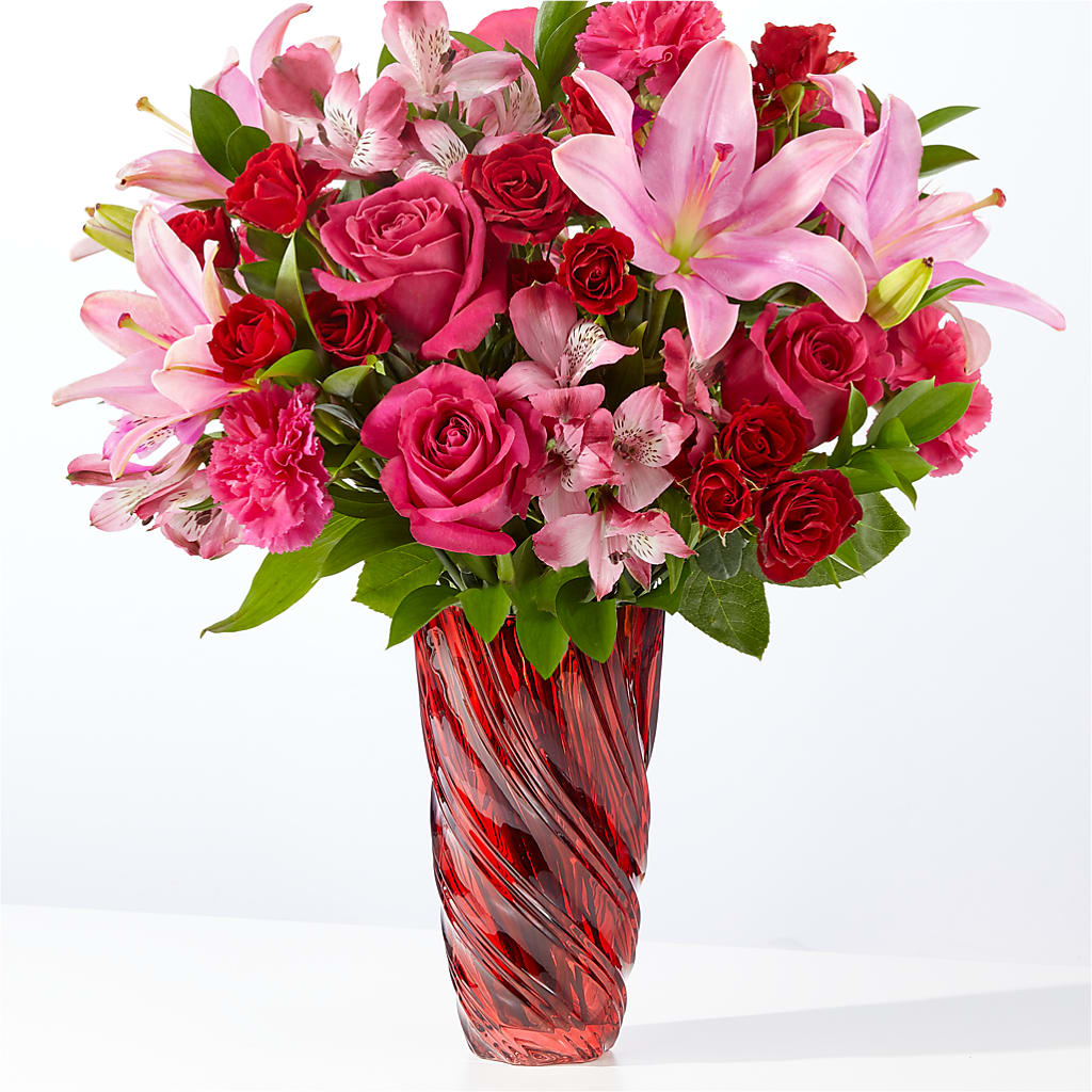 In Love Bouquet with Luxe Swirl Vase – Rimmon Heights Florist, Manchester NH