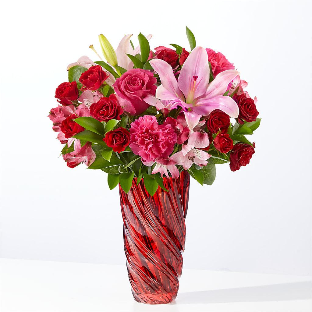 In Love Bouquet with Luxe Swirl Vase – Rimmon Heights Florist, Manchester NH
