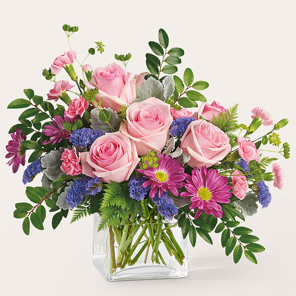 Starlet Bouquet – Rimmon Heights Florist, Manchester NH