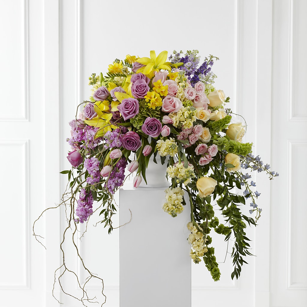 Display of Affection Arrangement – Rimmon Heights Florist, Manchester NH