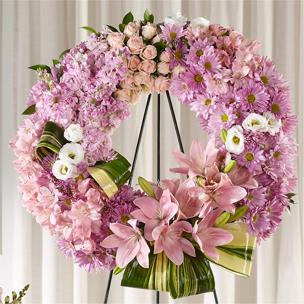 Gift of Warmth Wreath – Rimmon Heights Florist, Manchester NH