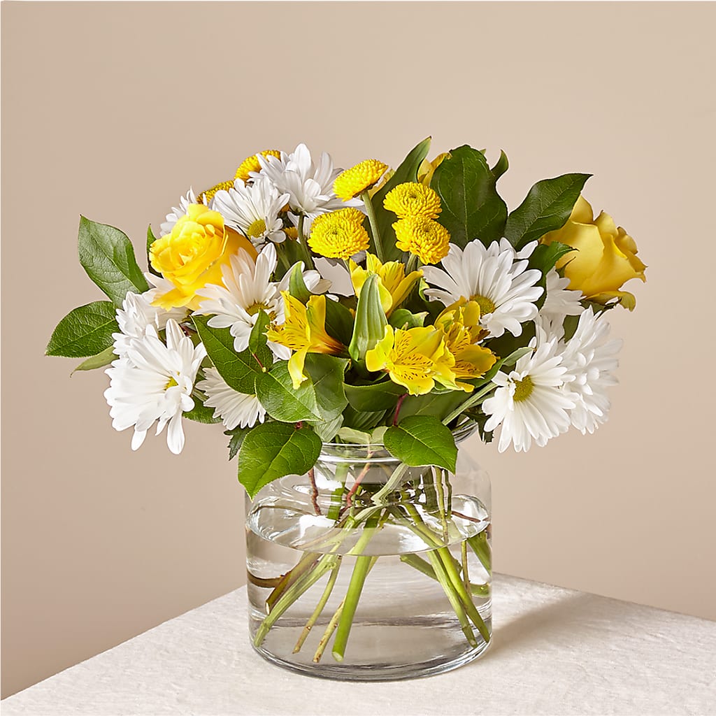 Sunny Sentiments Bouquet – Rimmon Heights Florist, Manchester NH