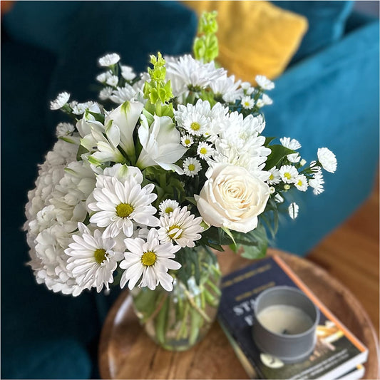 Classic Ivory – A Florist Original – Rimmon Heights Florist, Manchester NH