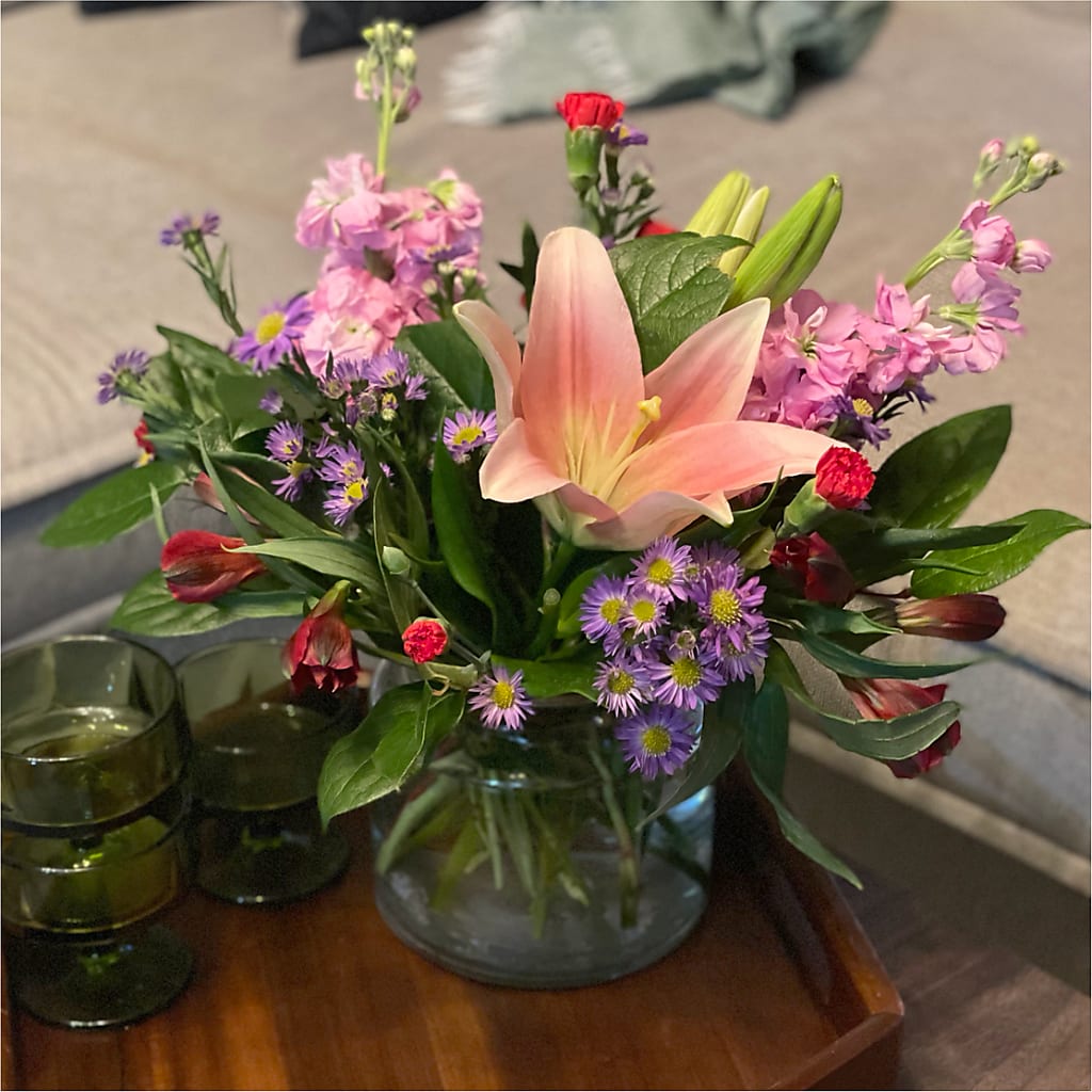 Romantique Bouquet –  Rimmon Heights Florist, Manchester NH