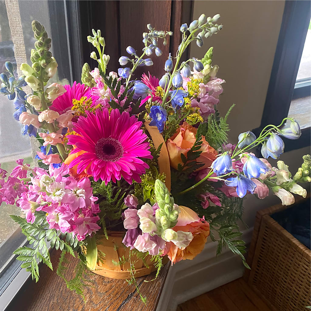 Garden of Life Basket –  Rimmon Heights Florist, Manchester NH