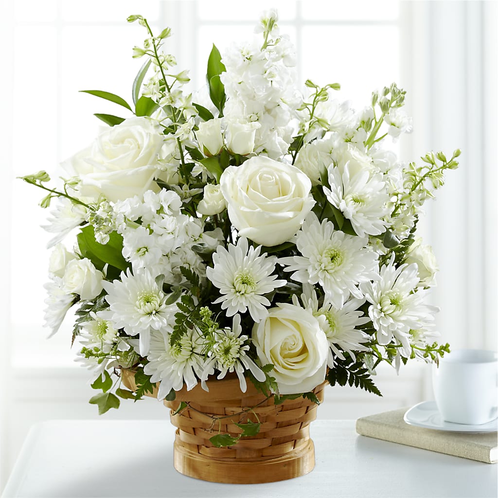 Heartfelt Condolences Arrangement –  Rimmon Heights Florist, Manchester NH