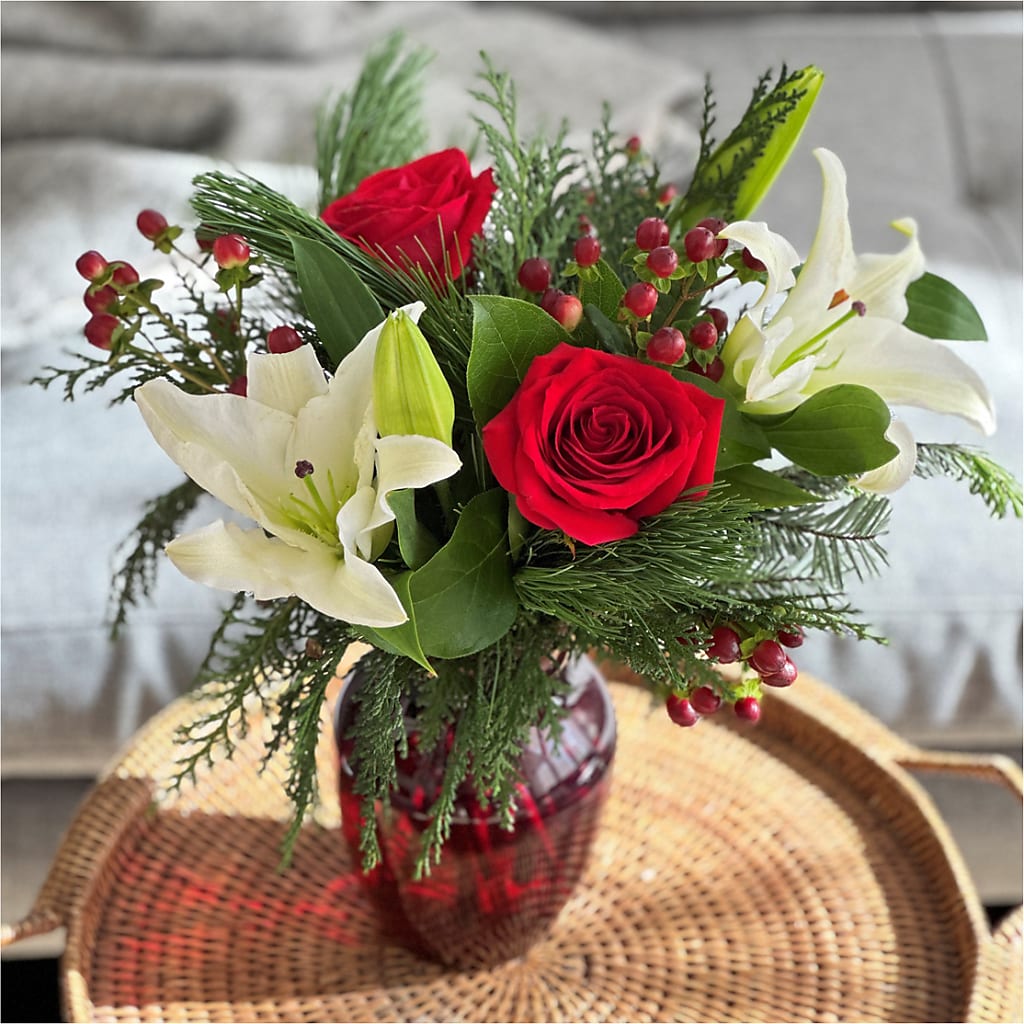 Evergreen Delight Bouquet –  Rimmon Heights Florist, Manchester NH