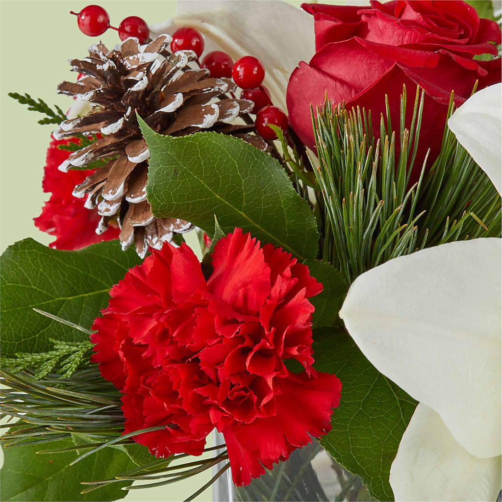 Glistening Icicles Bouquet –  Rimmon Heights Florist, Manchester NH