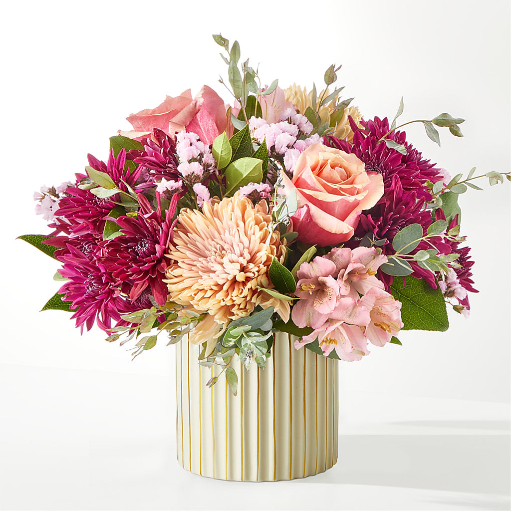 Berry Cobbler Bouquet with Ivory Vase –  Rimmon Heights Florist, Manchester NH